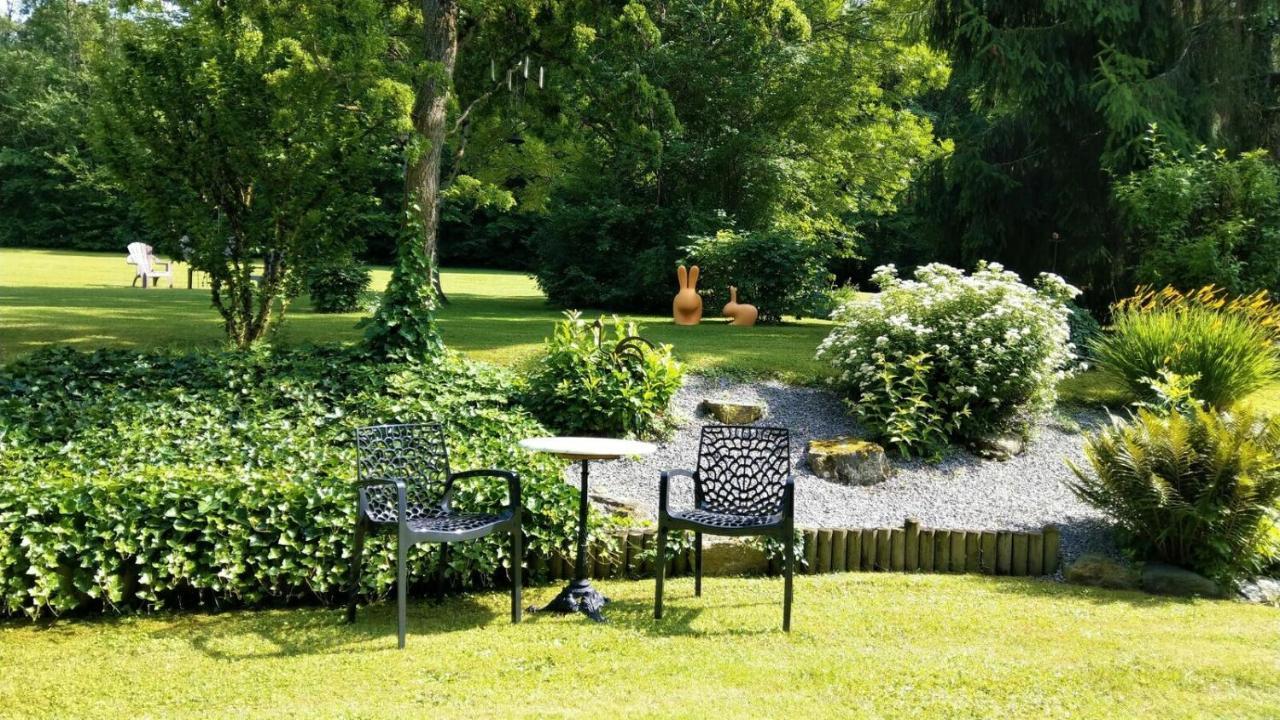 Domaine De L'Olifant Bed and Breakfast Champanges Exteriör bild