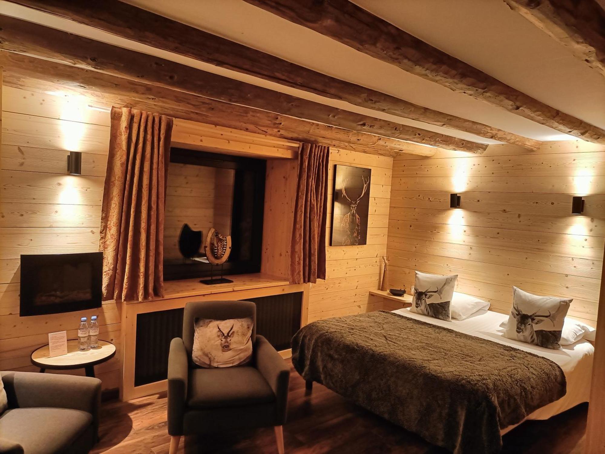 Domaine De L'Olifant Bed and Breakfast Champanges Exteriör bild