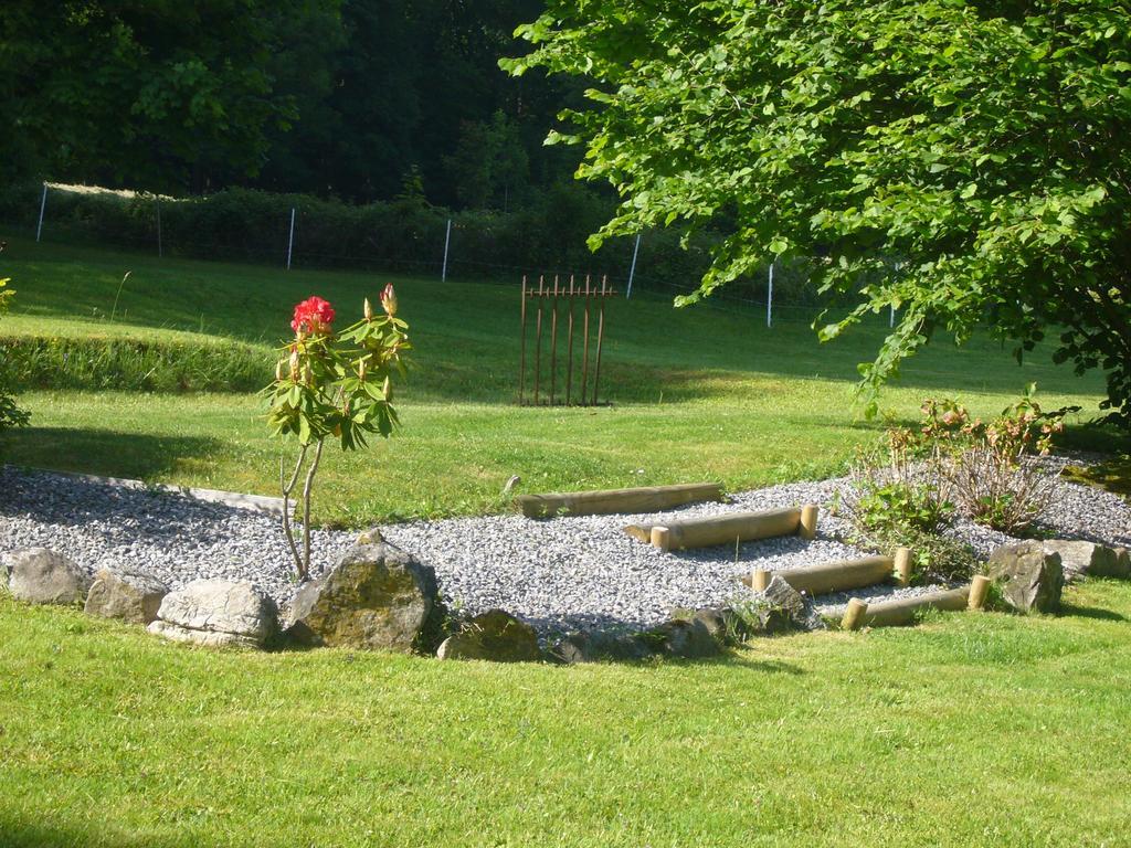Domaine De L'Olifant Bed and Breakfast Champanges Exteriör bild