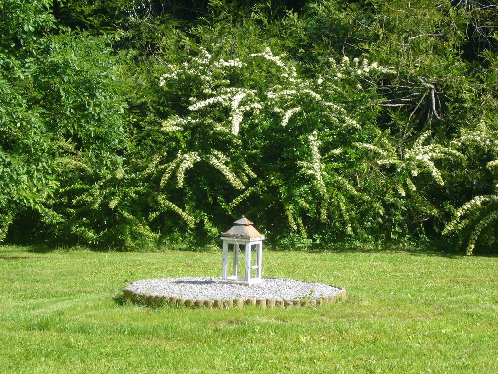 Domaine De L'Olifant Bed and Breakfast Champanges Exteriör bild